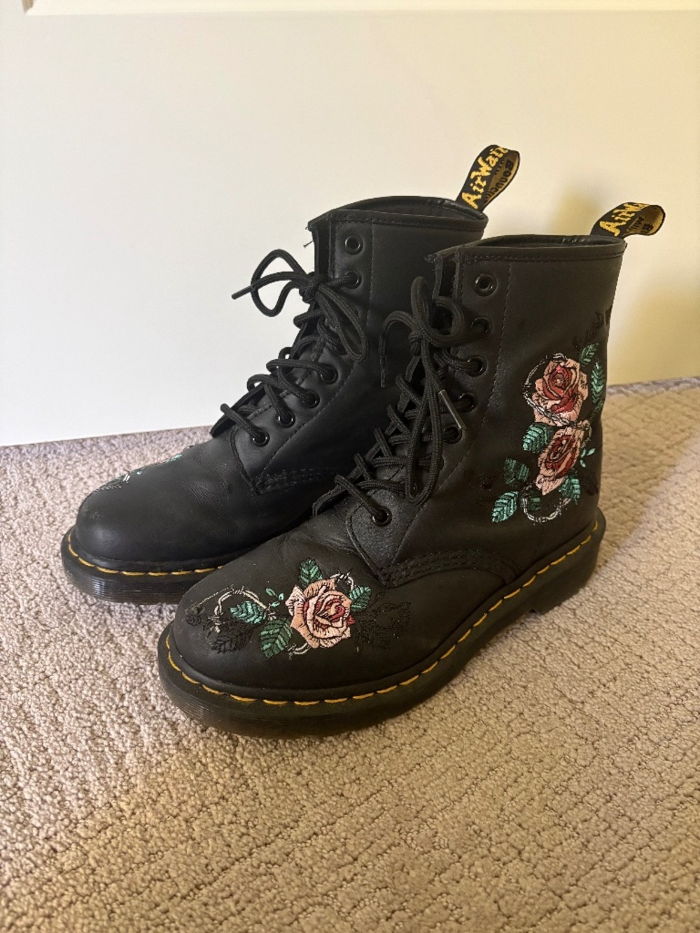 🌸Dr Marten 1460 Vonda Chain II Embroidered Floral Womens Combat Boots Size 7🖤
